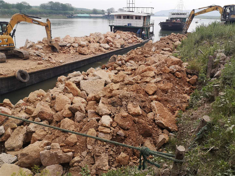 湖南小山建設(shè)有限公司,承接水利水電工程,承接河湖疏浚工程,機(jī)械設(shè)備租賃,建材銷售,小山建設(shè)